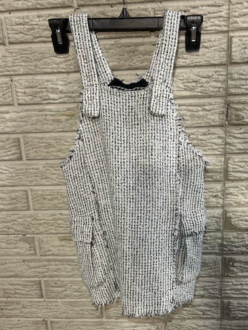 Kids Zara White and Black Textured Knit Pinafore Dress Size Kids 9